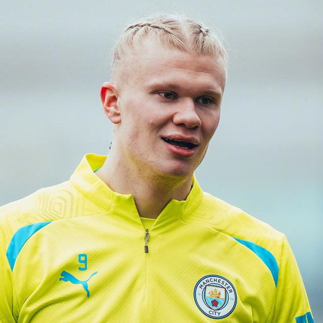 湖人詹姆斯关键时刻命中绝杀（詹姆斯压哨绝杀，湖人取胜）