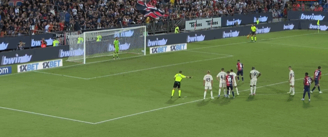 莱万慌了吗？巴萨另一神锋每88分钟进1球，主力中锋之争提前结束？