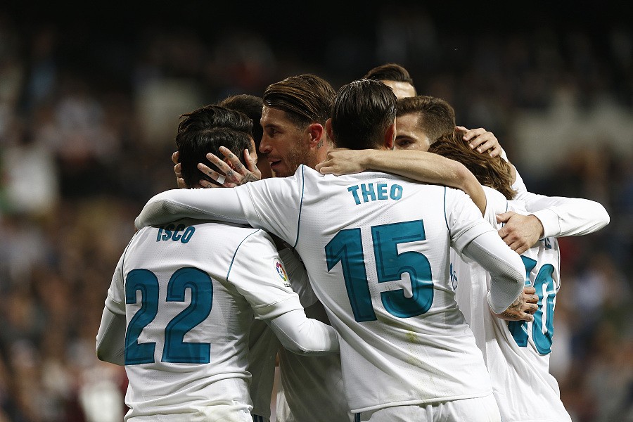 斯帕莱蒂：戴维需要连续踢五场？难道我也得带皇马巴萨五场？（斯帕莱蒂反问：戴维必须连战五场？难道还要我连续执教皇马和巴萨五场？）