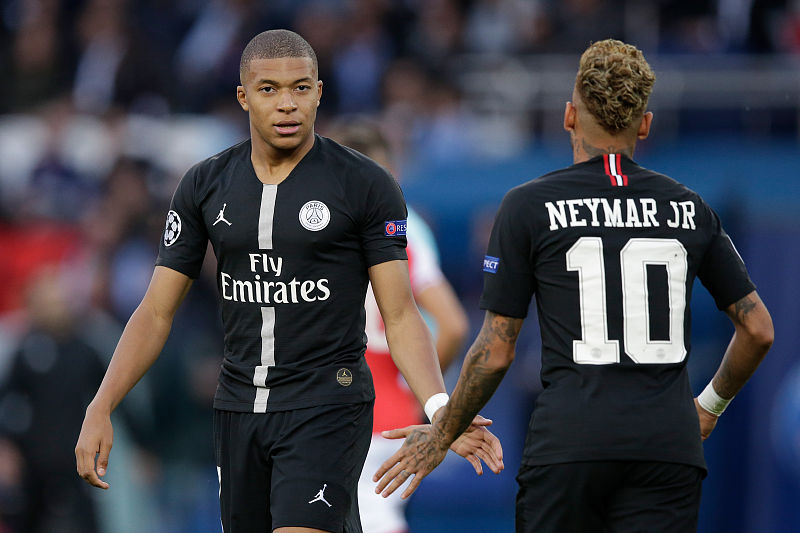 博洛尼亚中场：我学会了无所畏惧，只想用胜利回报远征球迷（博洛尼亚中场：无畏前行，唯以胜利回报远征球迷）