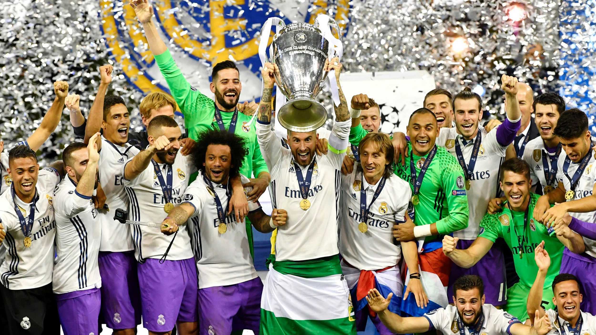 很明显，哈维＞哈维阿隆索[祈祷][good] 拉...（显而易见：哈维比哈维阿隆索更强[祈祷][good]...）