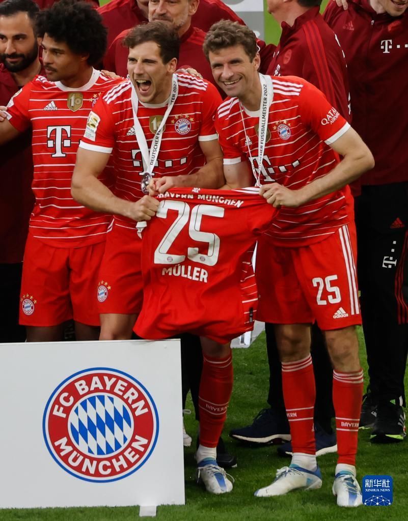 德转列英超不含BIG6球员最贵阵：吉马良斯、托纳利7500万领衔（德转评英超非BIG6最贵阵容：吉马良斯、托纳利以7500万领衔）